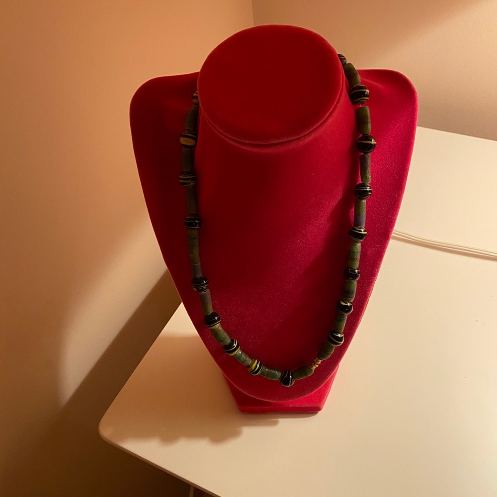 Beaded necklace